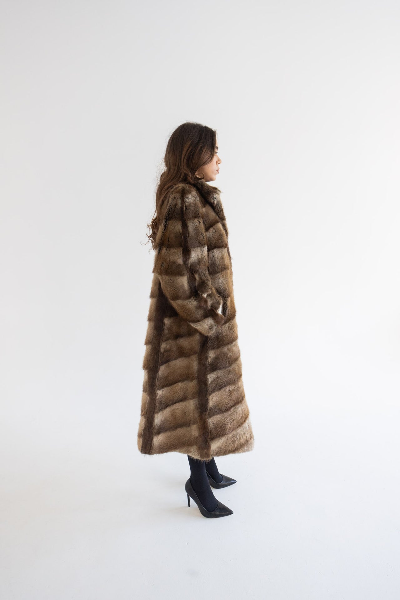 001 BROWN MINK
